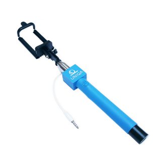 Selfie stick with 2D logo