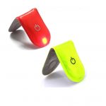 Magnetic reflector with built-in LED light